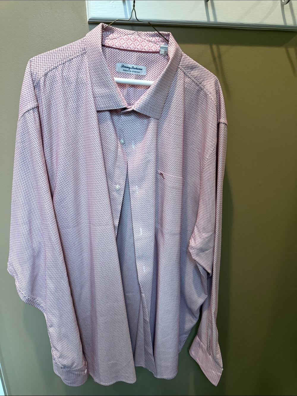 Tommy Bahama size 3XLT